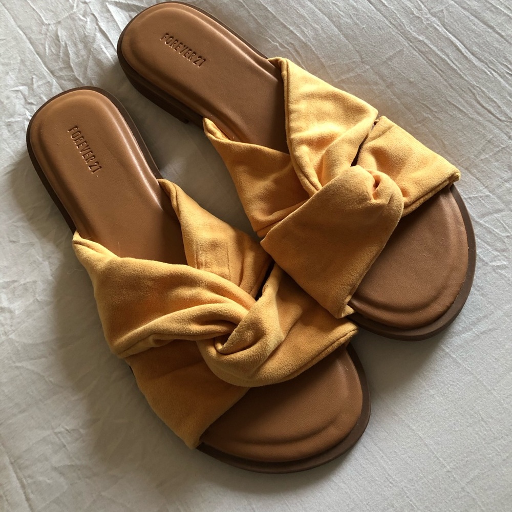 Forever 21 Sandals *New*